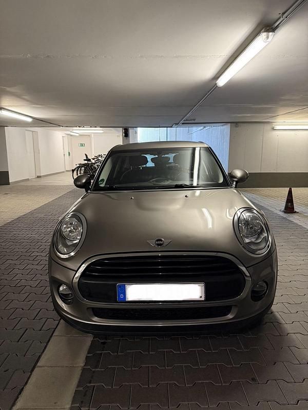 Silber Gebraucht 2017 Mini ONE Kleinwagen | 6.999 € - Bild 1/4