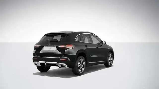 Gebraucht Mercedes GLA200 Progressive 163 PS (119 kW) 2025 Schwarz SUV