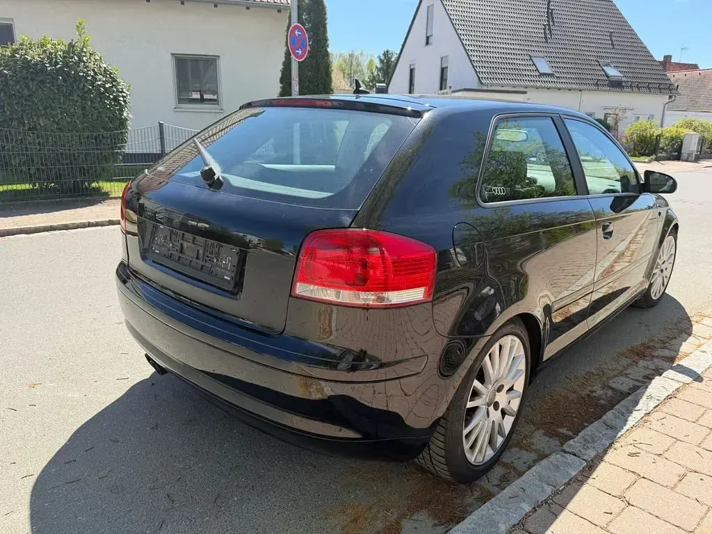 Second-hand Audi A3 Sport 160 CP (117 kW) 2007 Negru Hatchback