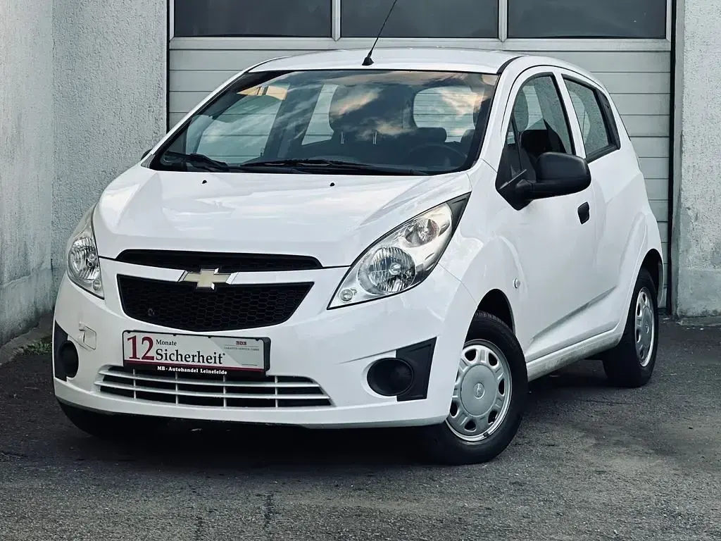 Second-hand Chevrolet Spark 68 CP (50 kW) 2012 Alb Hatchback