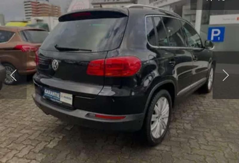 Gebraucht VW Tiguan LOUNGE 177 PS (130 kW) 2015 Schwarz SUV