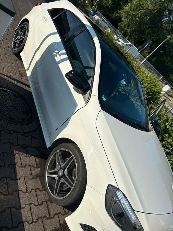 Schwarz Gebraucht 2013 Mercedes A180 AMG line Limousine | 11.500 € (Guter Preis) - Bild 1/4