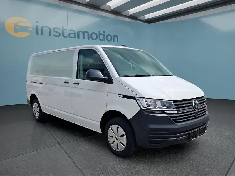 Gebraucht VW T7 150 PS (110 kW) 2024 Weiß Van