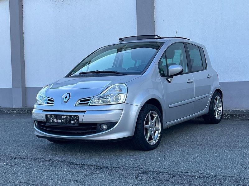 Gebraucht Renault Modus Dynamique 75 PS (55 kW) 2011 Silber Van / Kleinbus