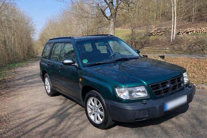 Gebraucht Subaru Forester 122 PS (89 kW) 2000 Grün SUV