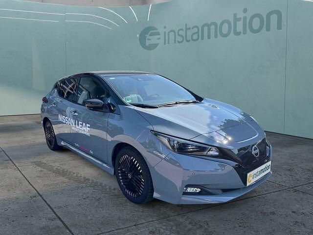 Gebraucht Nissan Leaf Tekna 110 kW (150 PS) 2023 Grau Kleinwagen