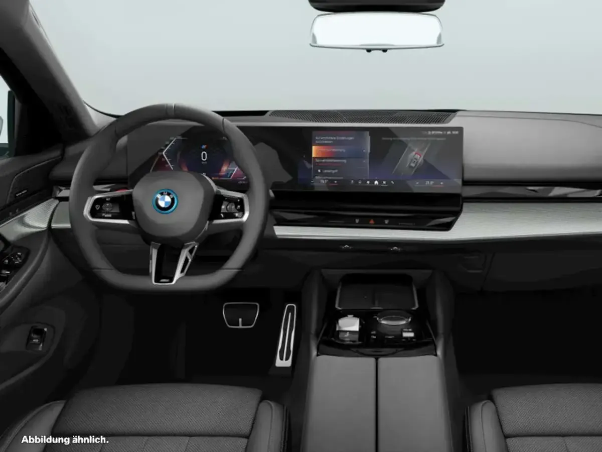 Neu BMW i5 M Sport 289 kW (394 PS) 2026 Oxidgrau Kombi