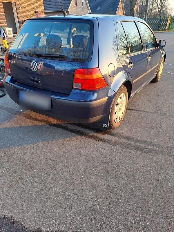 Gebraucht VW Golf IV 75 PS (55 kW) 1999 Blau Kleinwagen
