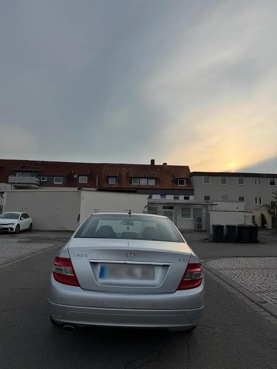 Gebraucht Mercedes 250 204 PS (150 kW) 2010 Silber Limousine