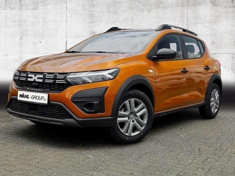 Gebraucht Dacia Sandero Essentiel 91 PS (66 kW) 2023 Taklamakanorange metallic (or Kleinwagen
