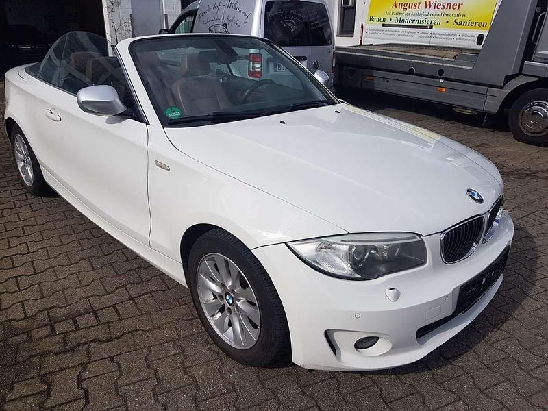 Gebraucht BMW 120 Cabriolet Exclusive 177 PS (130 kW) 2012 Weiß Cabrio