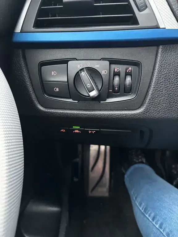 Gebraucht BMW 318 M Sport 150 PS (110 kW) 2016 Blau Kombi