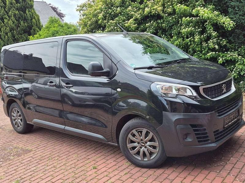 Schwarz Gebraucht 2017 Peugeot Expert Van | 12.500 € (Fairer Preis) - Bild 1/4