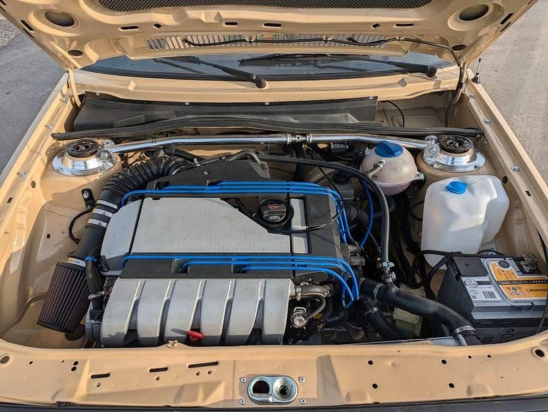 Second-hand VW Jetta 174 CP (127 kW) 1984 Bej Berlinǎ