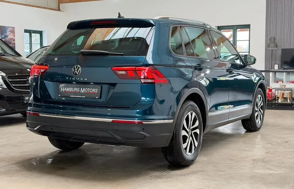 Gebraucht VW Tiguan Active 150 PS (110 kW) 2022 Blau SUV