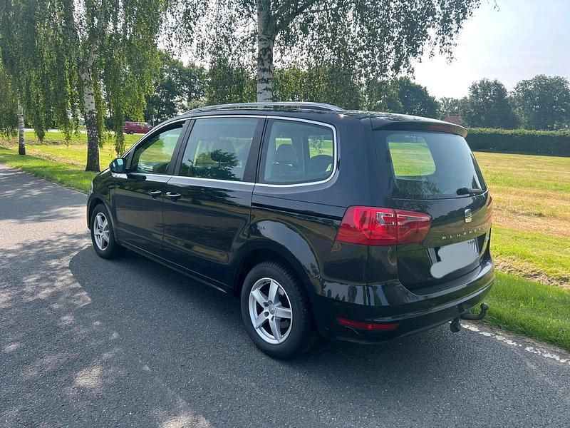 Schwarz Gebraucht 2011 Seat Alhambra Ecomotive Van / Kleinbus | 7.300 € (Superpreis) - Bild 1/4