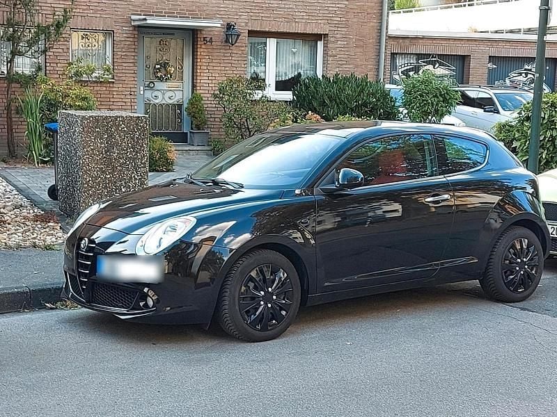 Gebraucht Alfa Romeo MiTo Turismo 95 PS (69 kW) 2010 Schwarz Kleinwagen