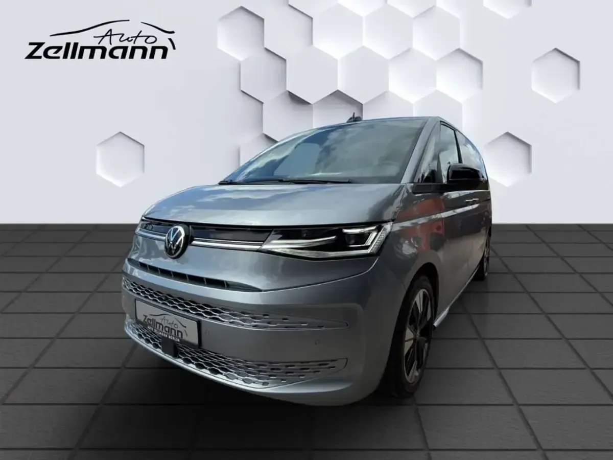 Gebraucht VW Multivan Life 150 PS (110 kW) 2025 Van / Kleinbus