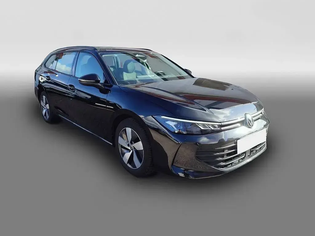 Usata VW Passat 150 CV (110 kW) 2025 Nero Station wagon