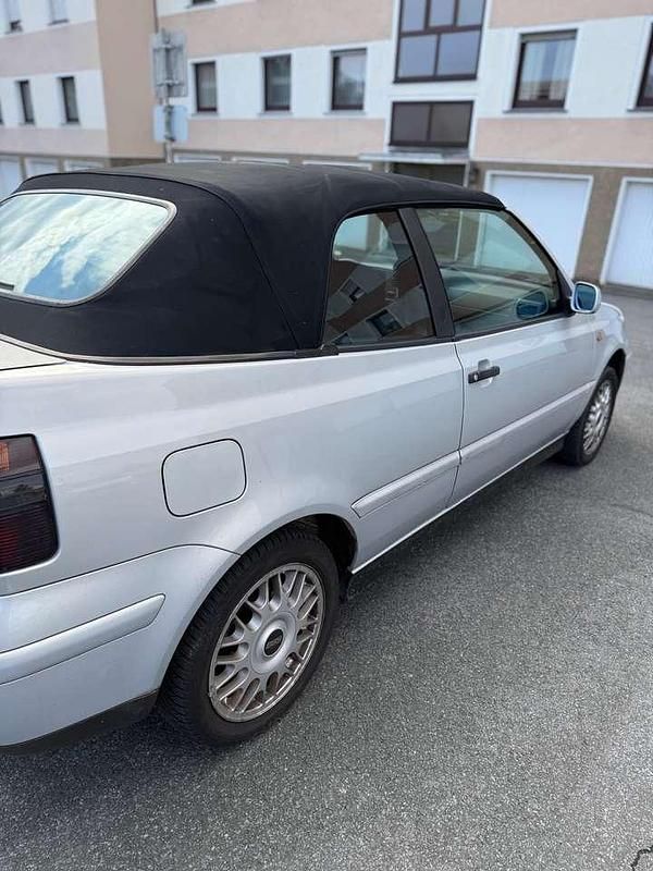 Gebraucht VW Golf Cabriolet Trendline 75 PS (55 kW) 1998 Grau Cabrio