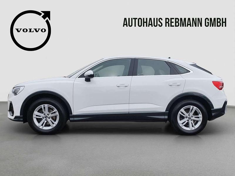 Gebraucht Audi Q3 Sportback Basis 150 PS (110 kW) 2022 Ibisweiß SUV