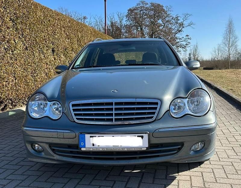 Gebraucht Mercedes C180 Elegance 143 PS (105 kW) 2005 Grau Limousine