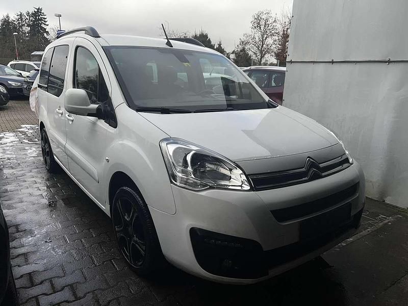 Second-hand Citroën Berlingo Shine 99 CP (72 kW) 2017 Alb Monovolum