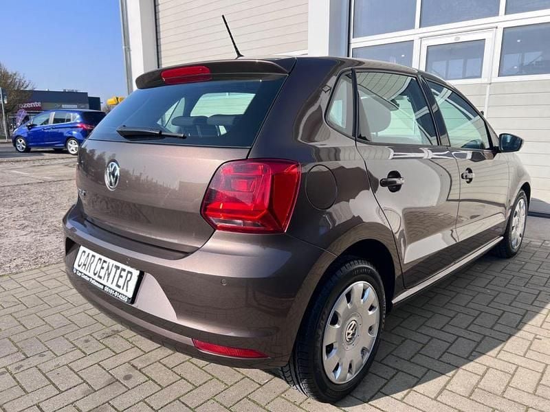 Gebraucht VW Polo Trendline 60 PS (44 kW) 2017 Braun Limousine