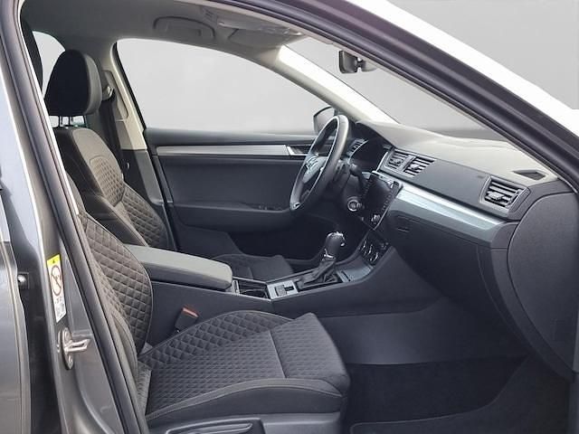 Gebraucht Skoda Superb 218 PS (160 kW) 2022 Graphitegrau metallic Kombi