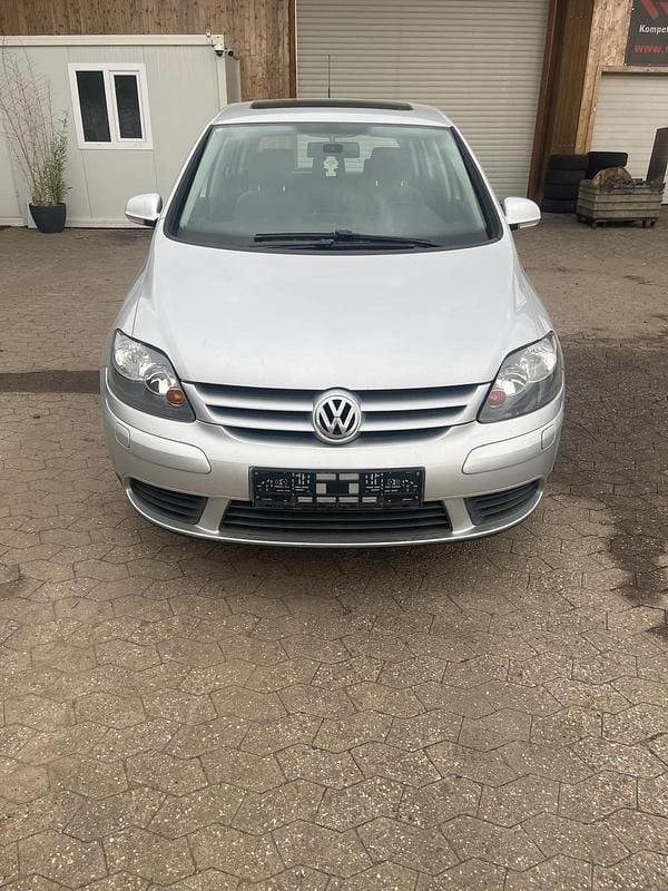 Second-hand VW Golf IV 2006 Argintiu Hatchback