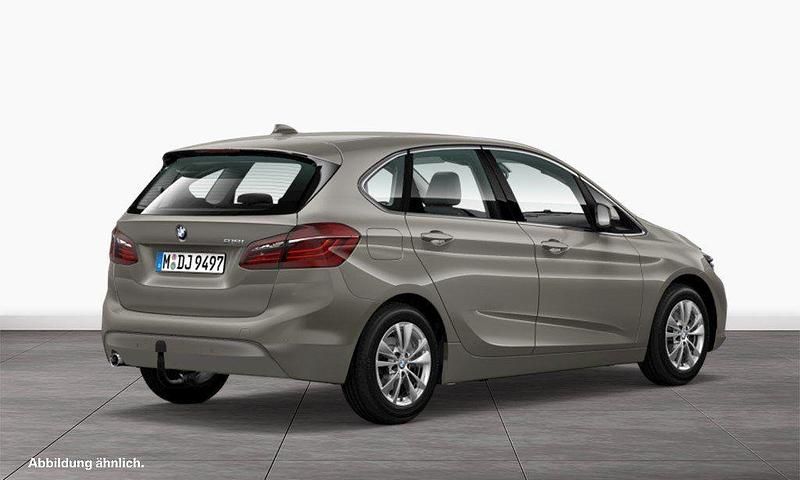 Gebraucht BMW 218 Active Tourer Advantage 136 PS (100 kW) 2017 Platinsilber met. Van / Kleinbus