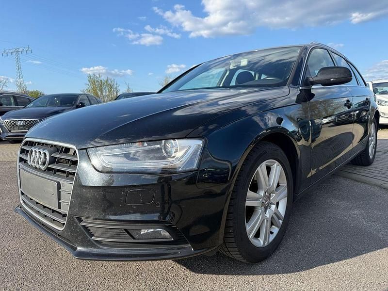 Używany Audi A4 Attraction 150 KM (110 kW) 2015 Czarny Kombi