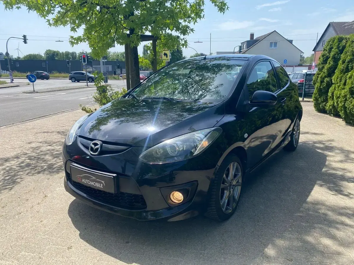 Gebraucht Mazda 2 Dynamic 103 PS (75 kW) 2010 Schwarz Kleinwagen