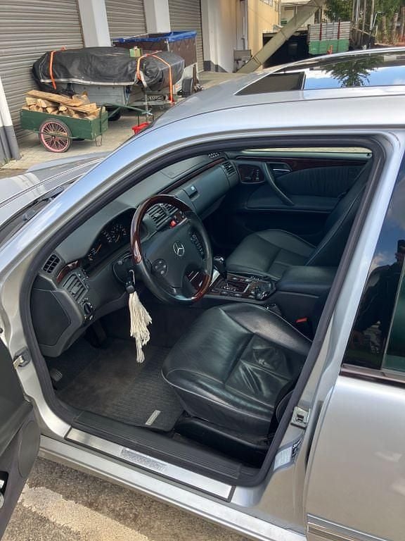 Gebraucht Mercedes E430 Elegance 279 PS (205 kW) 2001 Silber Limousine