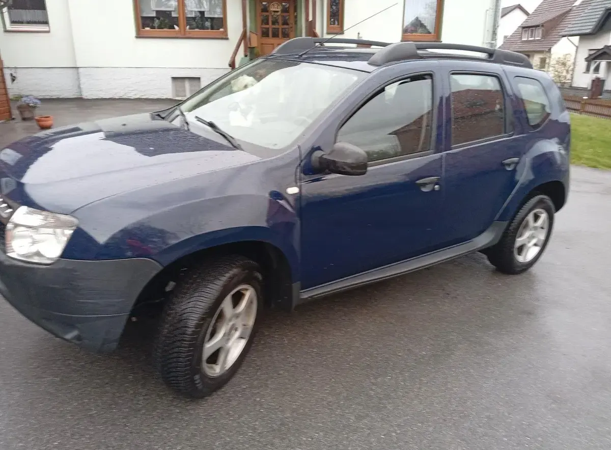 Używany Dacia Duster 90 KM (66 kW) 2012 Niebieski SUV