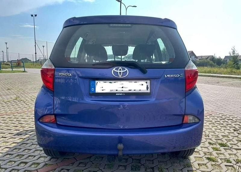 Blau Gebraucht 2011 Toyota Verso-S Life Van / Kleinbus | 4.600 € (Superpreis) - Bild 1/4