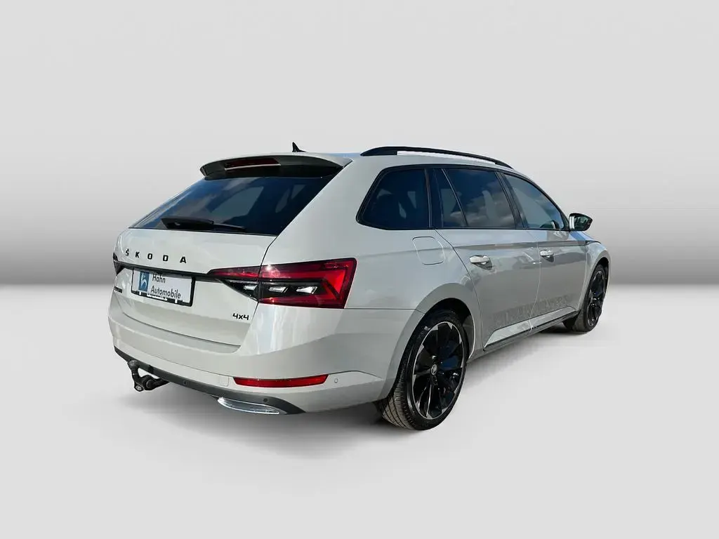 Gebraucht Skoda Superb SportLine 200 PS (147 kW) 2023 Grau Kombi