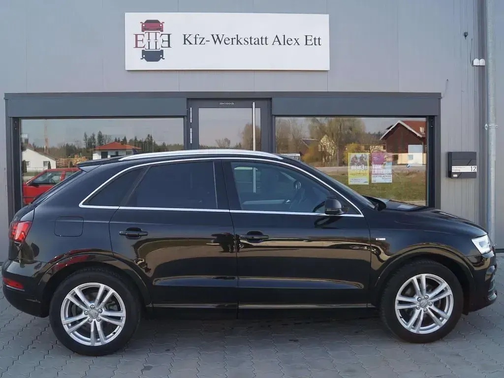 Gebraucht Audi Q3 Sport 179 PS (131 kW) 2016 Mythosschwarz metallic SUV