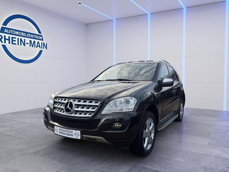 Gebraucht Mercedes ML350 231 PS (169 kW) 2010 Grau SUV