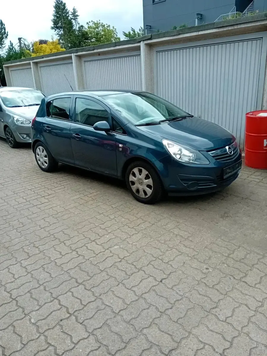 Gebraucht Opel Corsa 86 PS (63 kW) 2010 Schwarz Kleinwagen