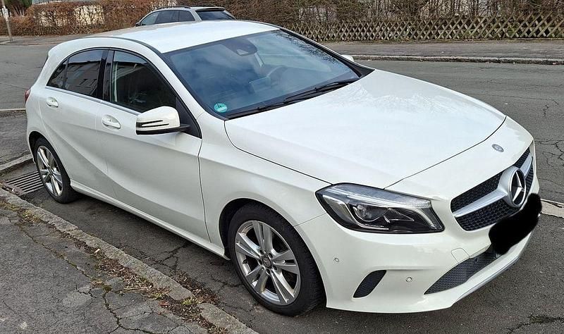Gebraucht Mercedes A200 136 PS (100 kW) 2016 Weiß Limousine