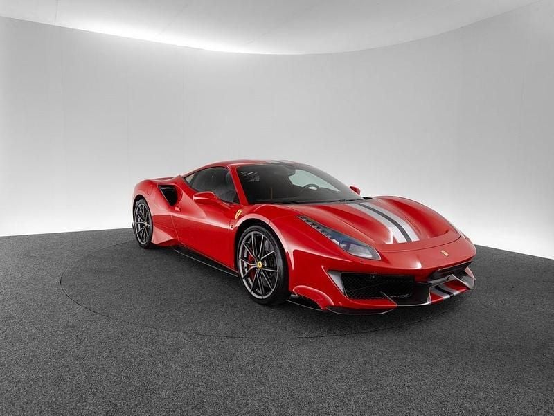Second-hand Ferrari 488 721 CP (530 kW) 2020 Roșu
