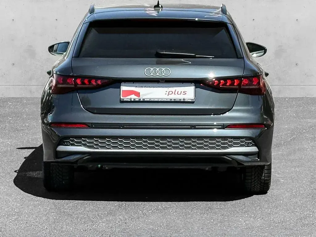 Second-hand Audi A3 Ambiente 204 CP (150 kW) 2025 Gri Berlinǎ
