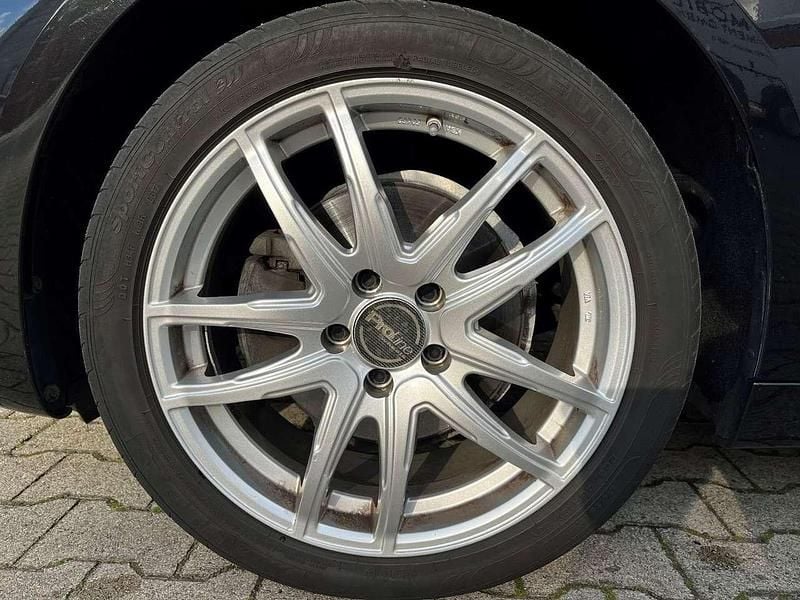 Gebraucht BMW 220 Advantage 190 PS (139 kW) 2016 Black sapphire metallic Van / Kleinbus