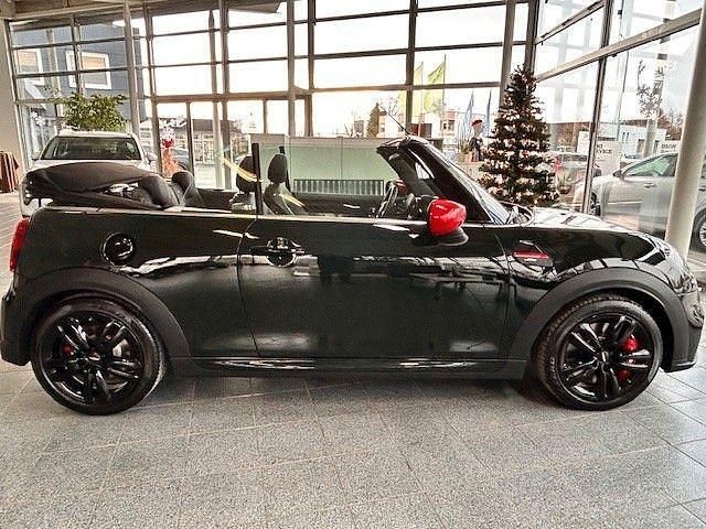 Gebraucht Mini John Cooper Works Cabriolet 231 PS (169 kW) 2022 Grün Cabrio