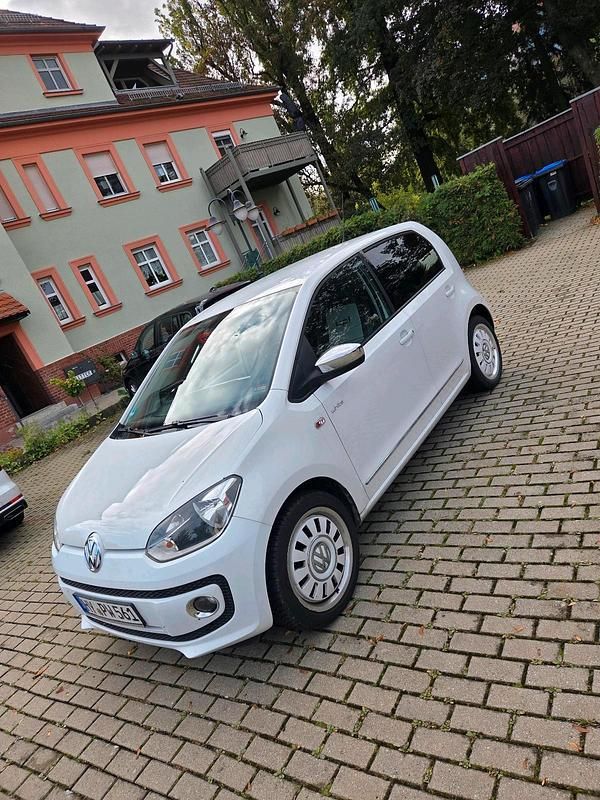 Weiß Gebraucht 2012 VW up! Edition Kleinwagen | 5.300 € (Etwas zu teuer) - Bild 1/4