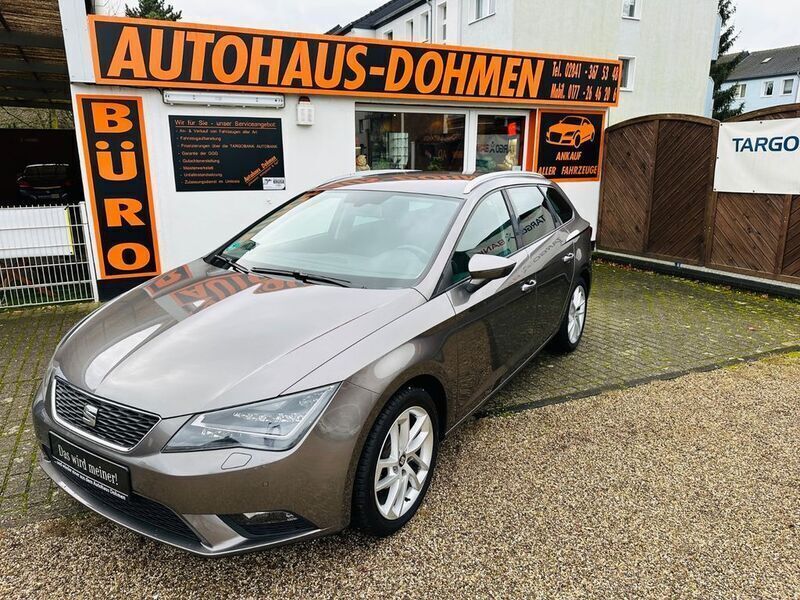 "technic" grau Gebraucht 2014 Seat Leon ST Style Plus Kombi | 11.980 € (Etwas zu teuer) - Bild 1/4