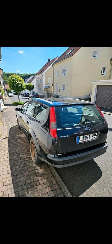 Gebraucht Ford Focus 100 PS (73 kW) 2009 Schwarz Kombi