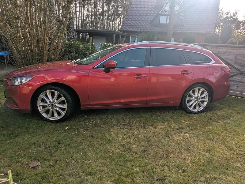 Gebraucht Mazda 6 110 PS (80 kW) 2013 Rot Kombi