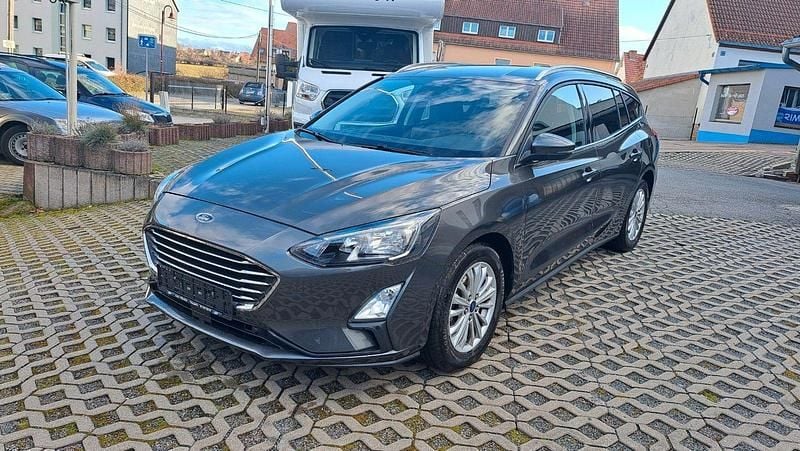 Gebraucht Ford Focus Titanium 125 PS (91 kW) 2022 Grau Kombi